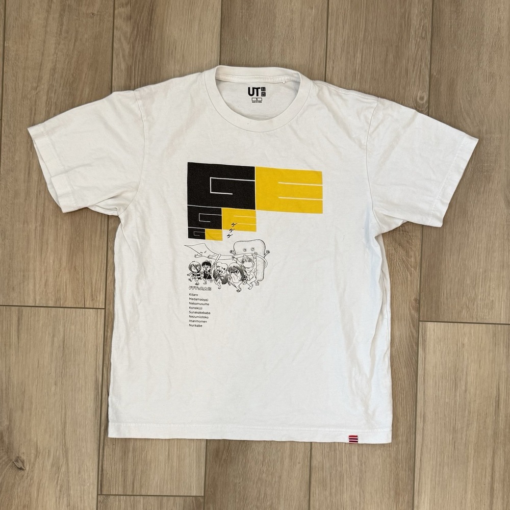 Uniqlo Art White Graphic T-Shirt Adult Small Streetwear Casual Short Sleeved Tee